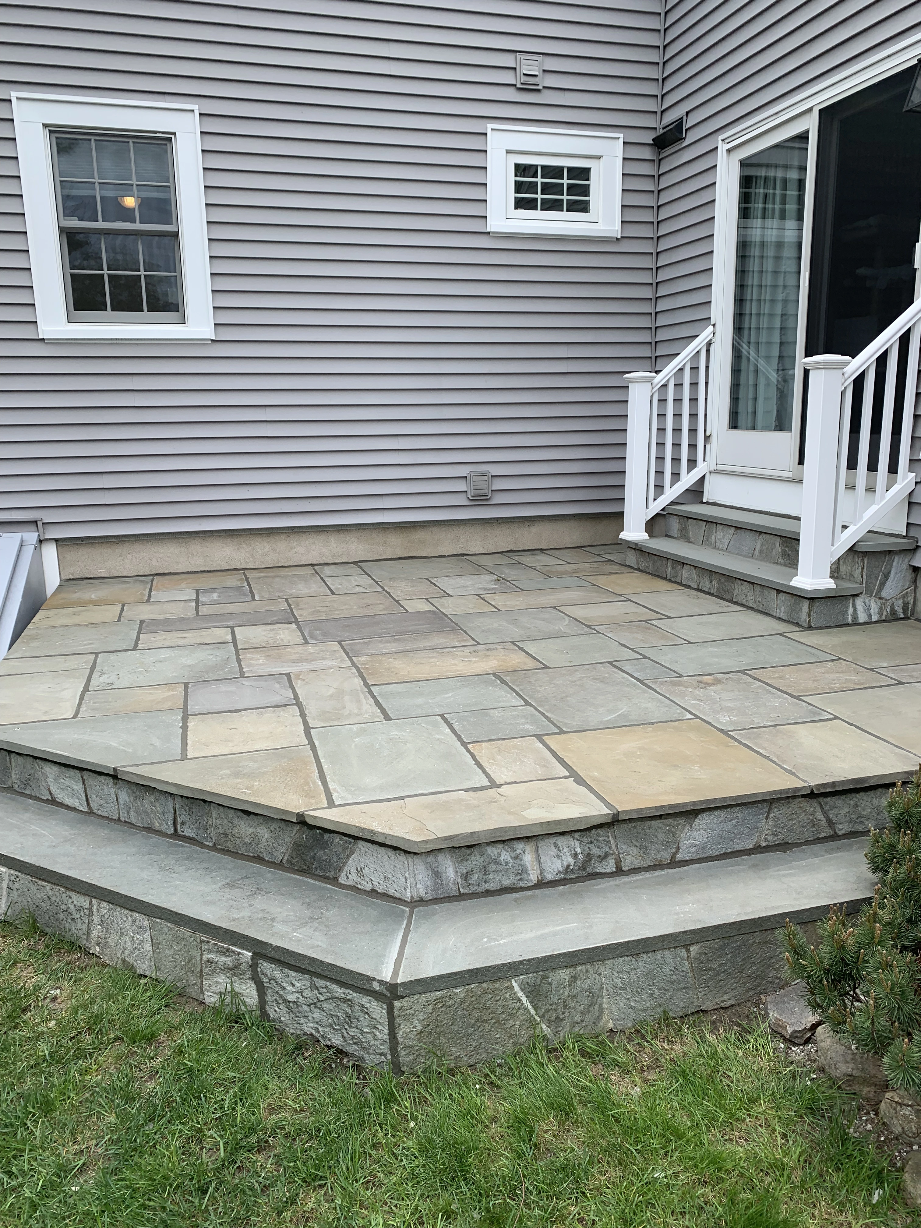 Stone Patios & Pavers